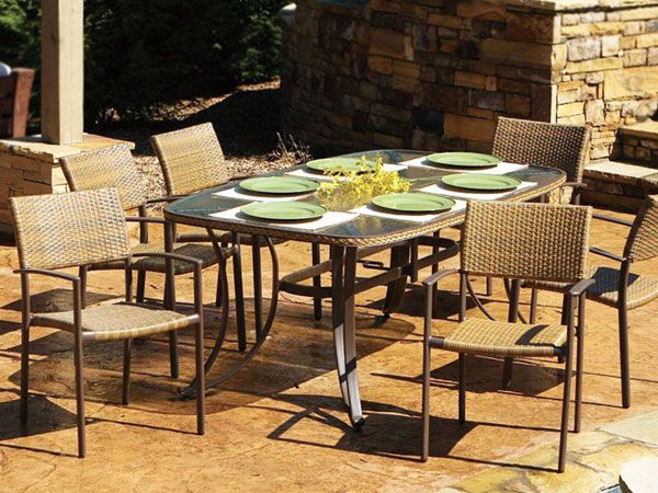 What should I pay attention to when choosing rattan furniture?
